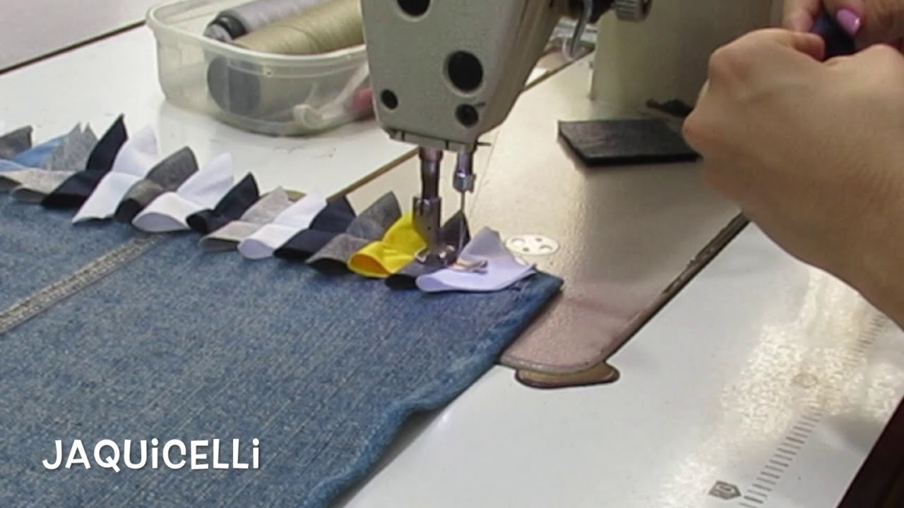 TAPETE PARA BANHEIRO FEITO COM CALÇA JEANS E RETALHOS 👖DIY -Bathroom Rug 👖 Alfombra para baño