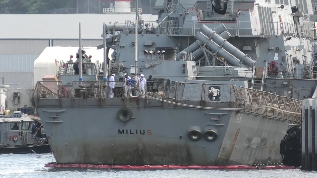 米海軍駆逐艦ミリウス 国旗掲揚の朝 アーレイ・バーク級 DDG-69 / Arleigh Burke-class Destroyer USS Milius &ndash; Morning Colors