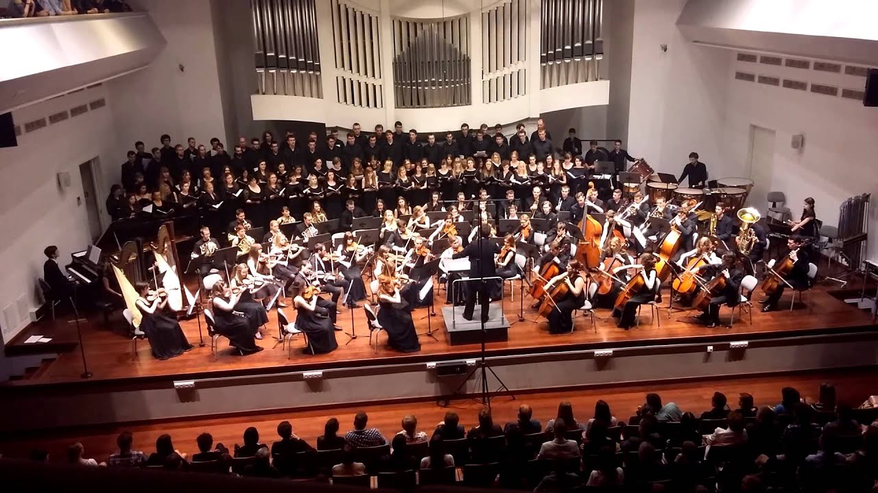How to Train Your Dragon - Romantic Flight (orchestra live concert)