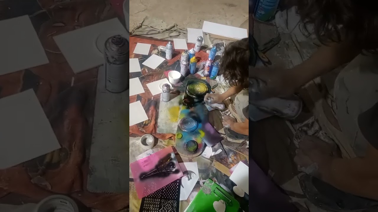 Pintando patineta con aerosol en calkini