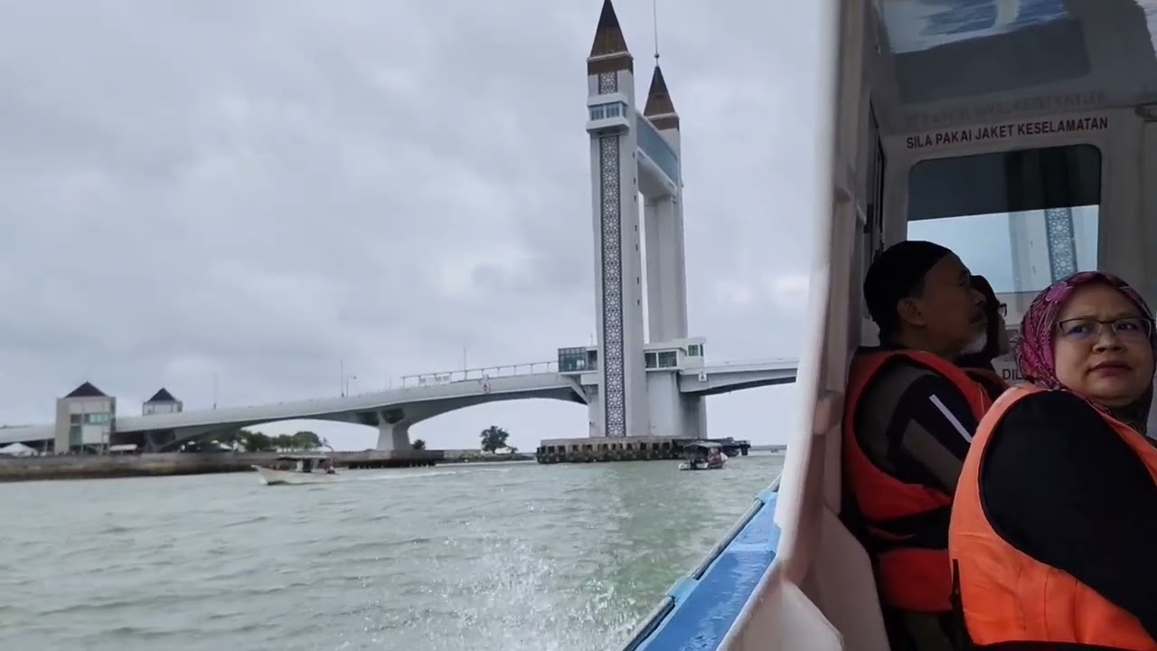Teksi Air laluan Jambatan Angkat Terengganu (Drawbridge)👍