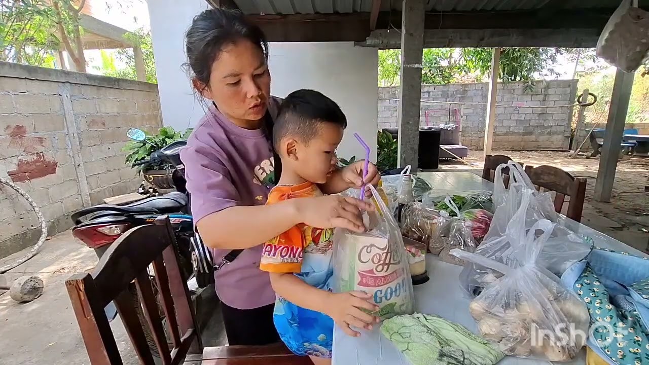 พากาน่า ไป เลาะ ตลาด มื้อ นี้ ได้ ของ มา กิน เยอะ แยะ เลย