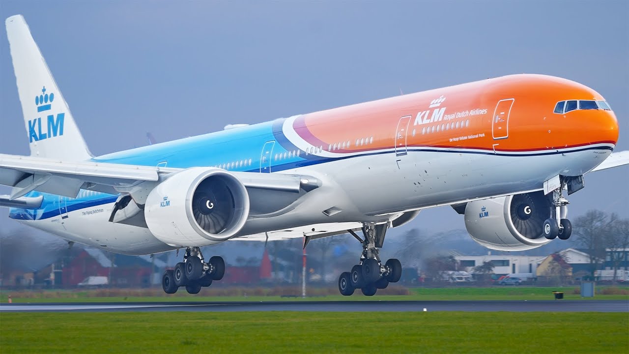 SMOOTH Landings at Amsterdam Airport - Ten Minute Tuesday #011