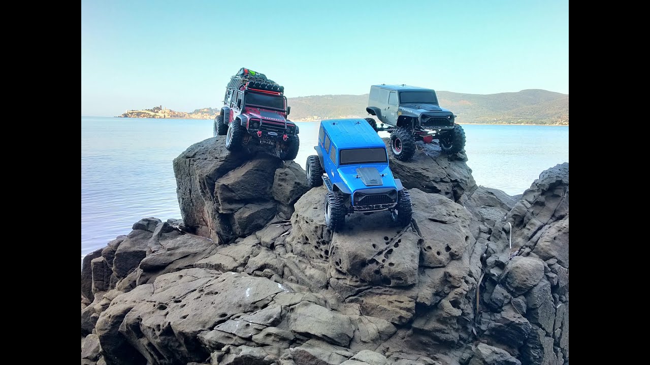 Traxxas TRX4 Defender & RGT Rubicon on Rock Crawling