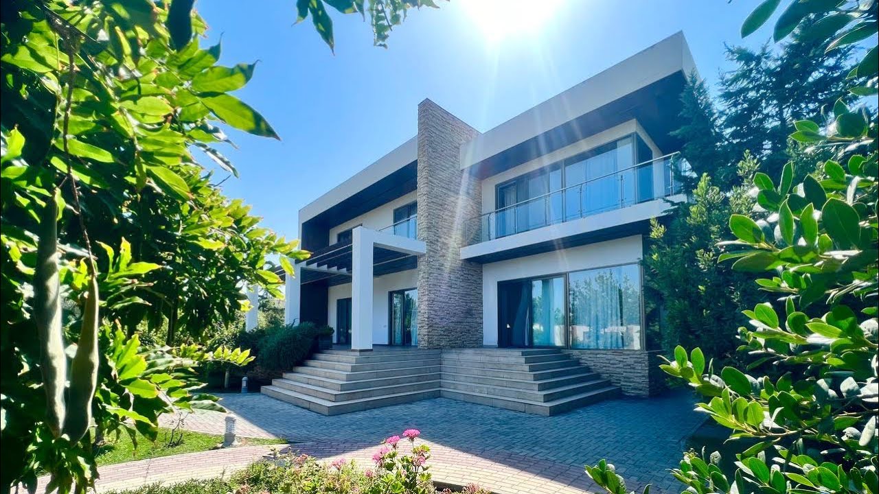 Villanın həyəti sanki “cənnət”di ( 233 )