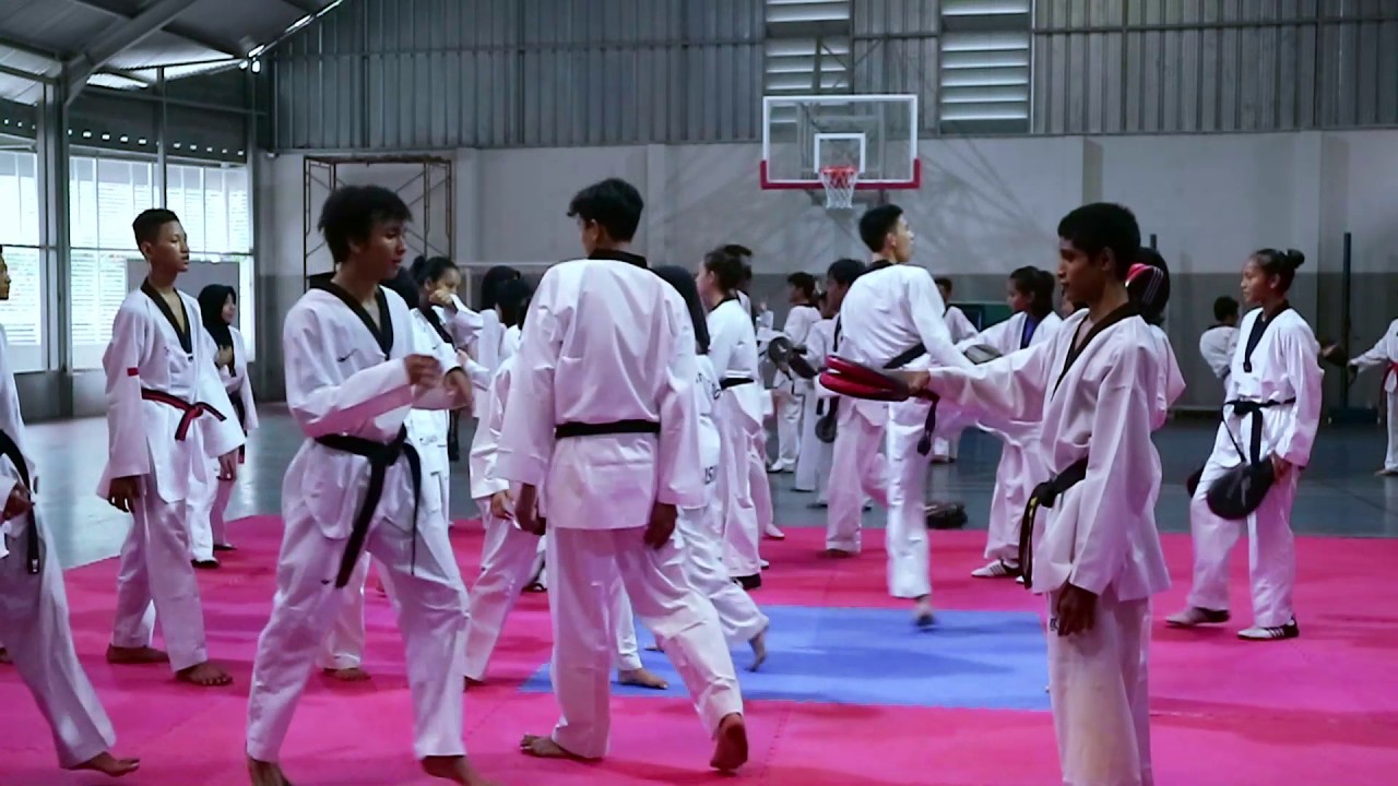 LATIHAN GABUNGAN - RAMAI LEBIH SERU