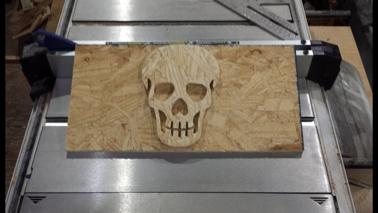 Make Scroll Saw Art Out Of OSB Board // DIY
