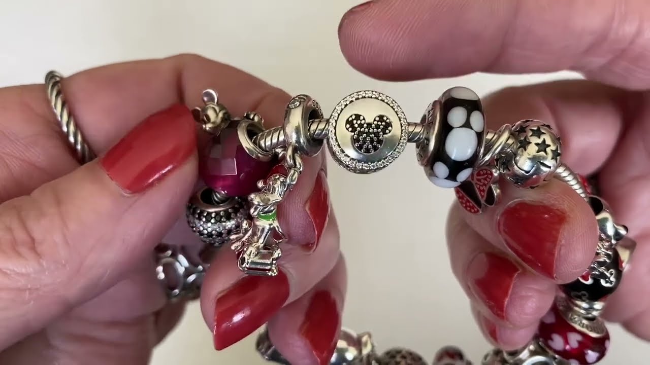 Mystery Monday 😃 A Pandora Disney Bracelet Reveal & An Unboxing 😁