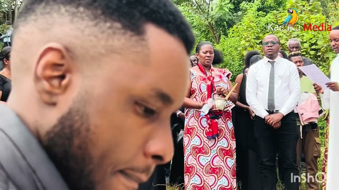 Papa wa Regis ukina FILM yitabye IMANA nguko uko twagiye kumushyingura.