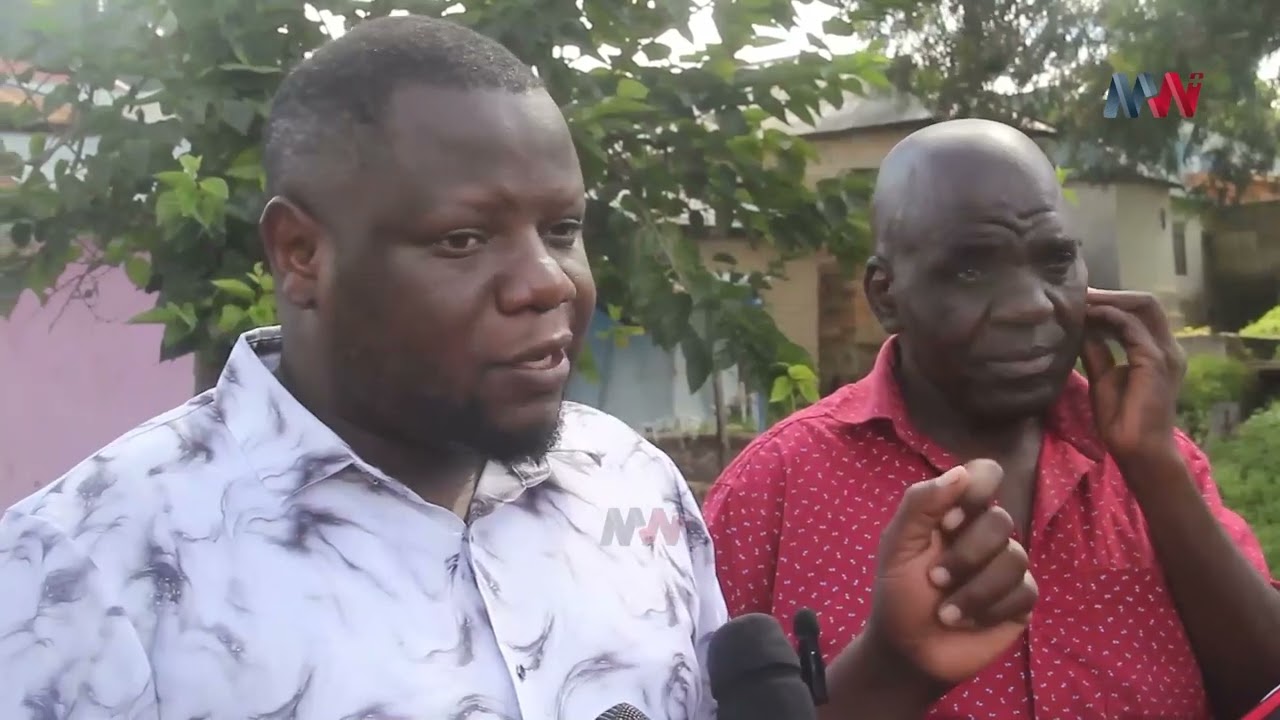 DIWANI AKUMBANA NA KERO NZITO ZA WANANCHI BAADA YA KUWAFUATA KUWASIKILIZA
