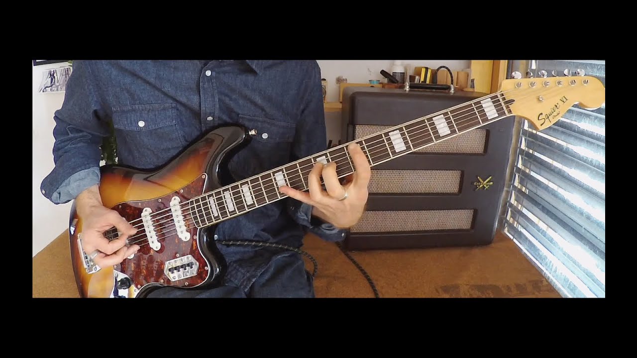 Squier Bass VI