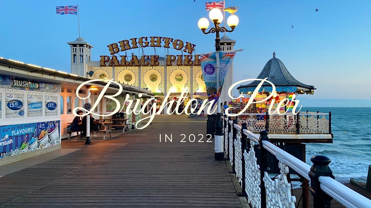 Sunset Brighton Pier Walk. (Brighton Pier in 2022)