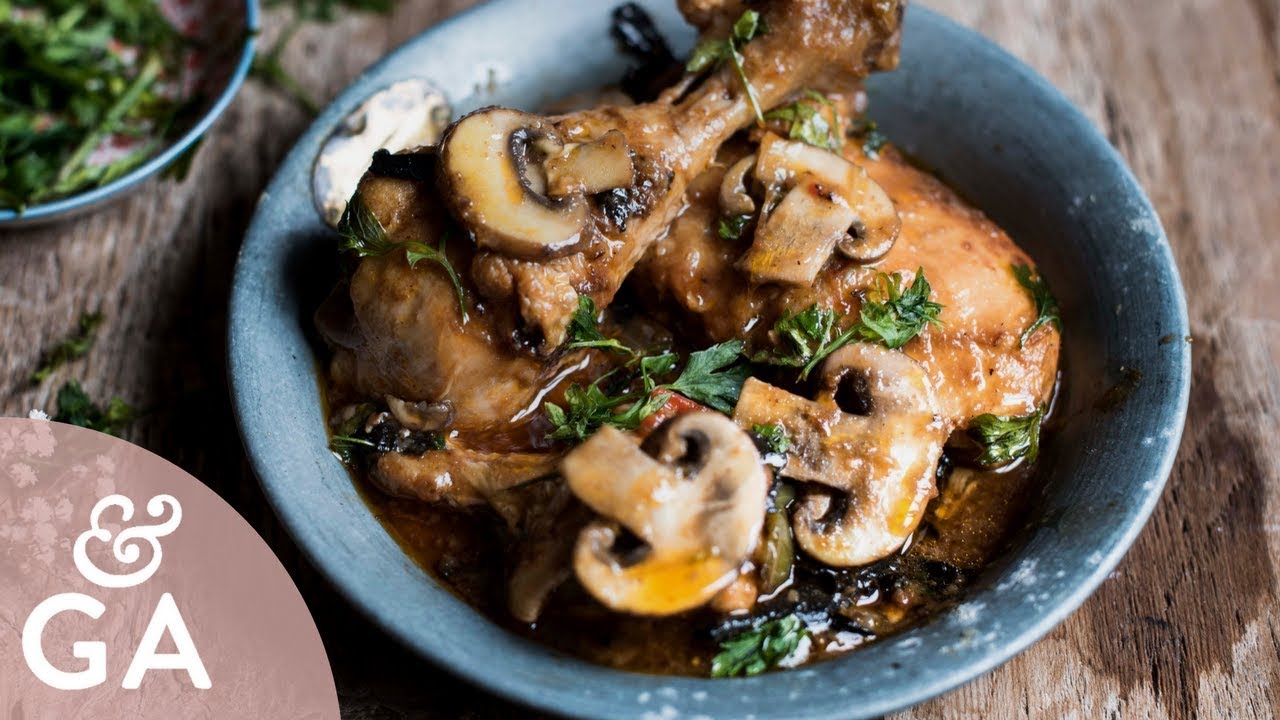 Pollo con champiñones y setas 🍄 | Receta fácil y riquísima