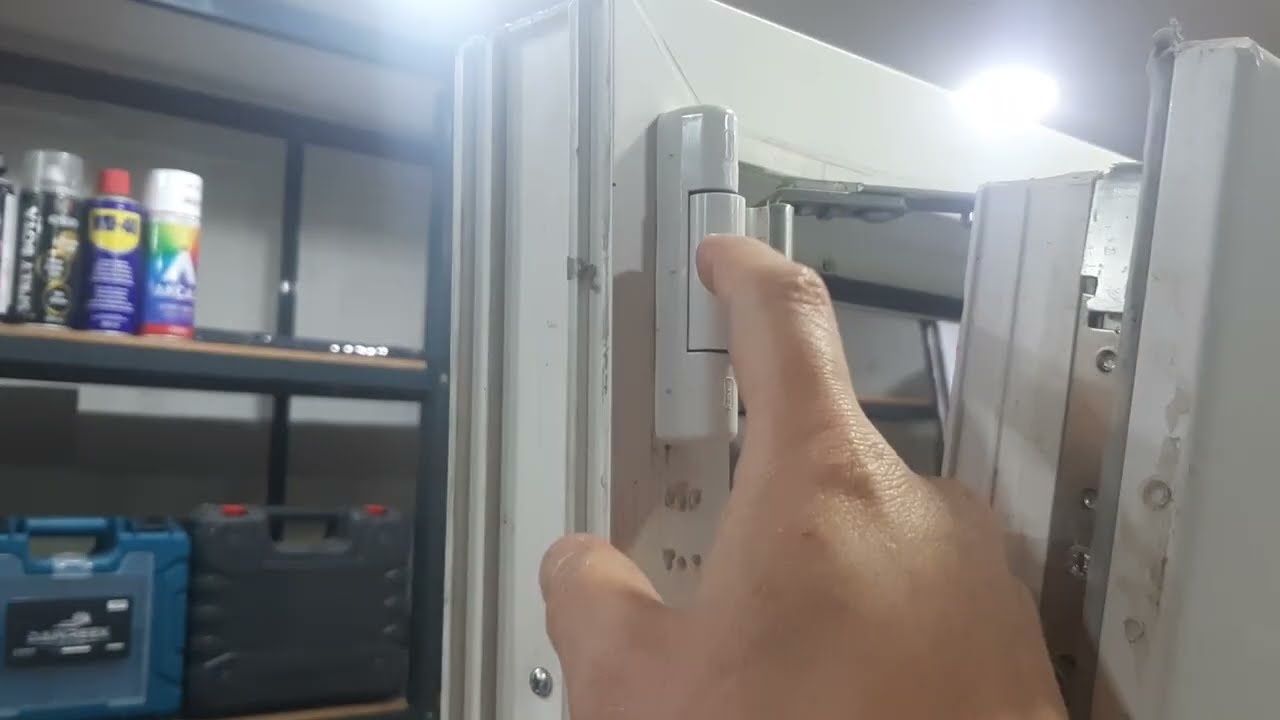 Pvc Çift Açılım Pencere Ve Kapılarda Üst Menteşe Kırılırsa Sistem Değişmesine Gerek Yok