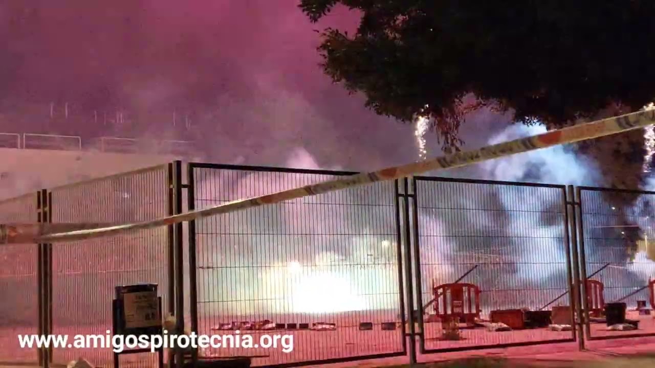 Mascleta Nocturna Clavaria Sant Antoni FOIOS 2024 Pirotecnia Zarzoso