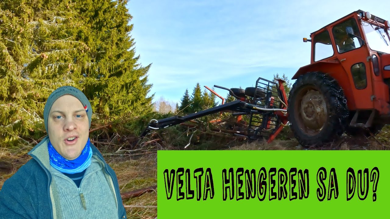 Tømmerhengeren velta!