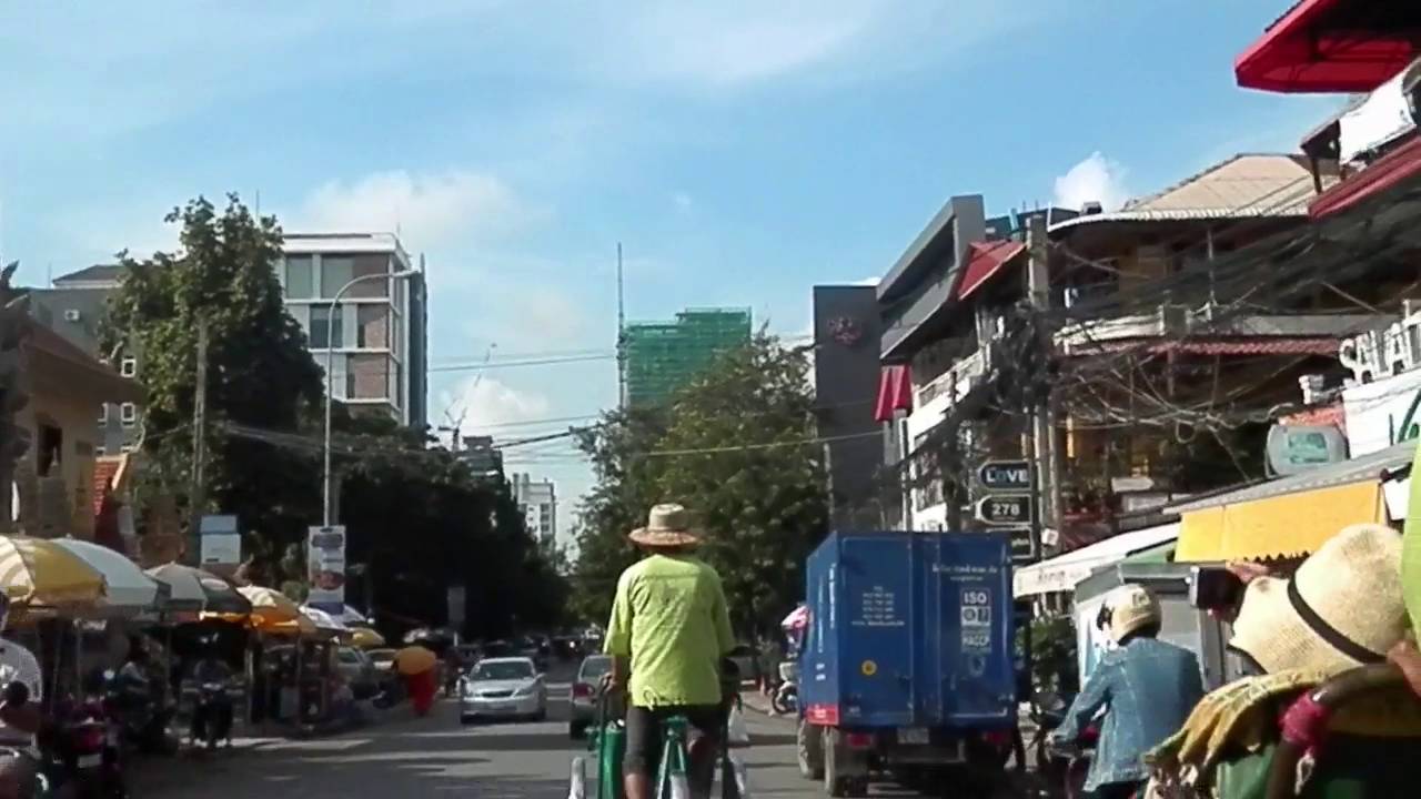 22 July 2016.  Phnom Penh, Cambodia.  Cyclo Tour