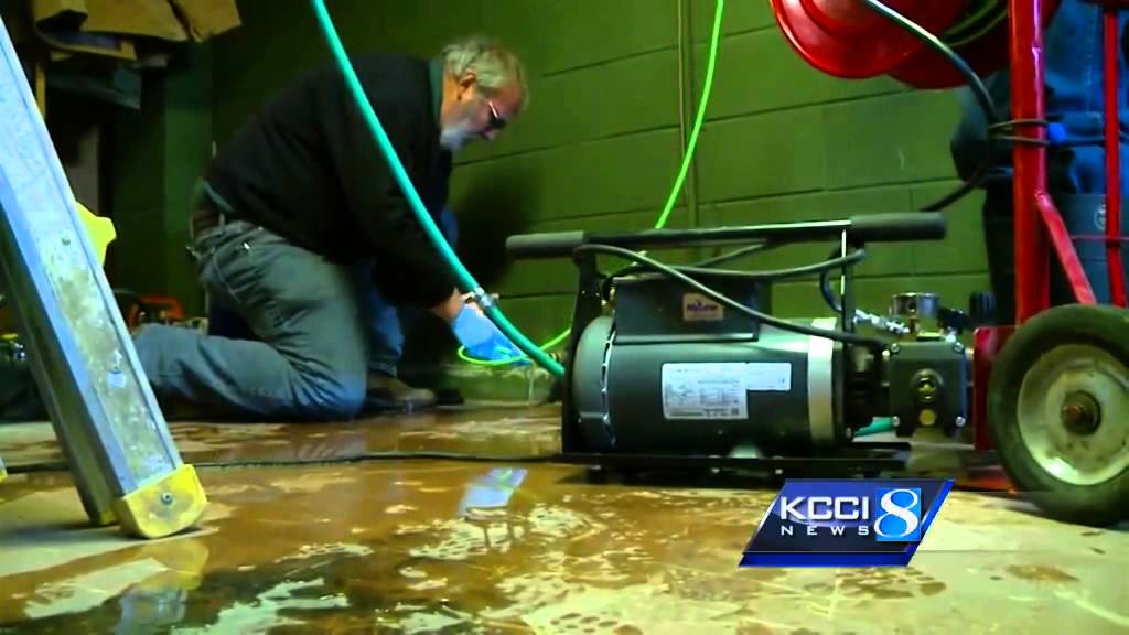 Machine blasts ice out of frozen pipes