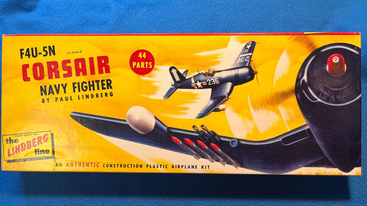 Обзор и распаковка винтажной модели самолета Lindberg 1956 F4U-5N Corsair.