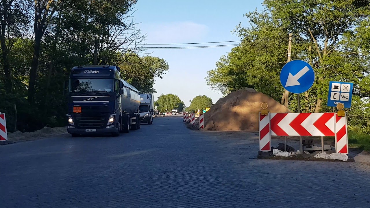 Zobacz, jak powstaje rondo typu okular, czyli postęp prac na DK22 między Knybawą a Czarlinem.