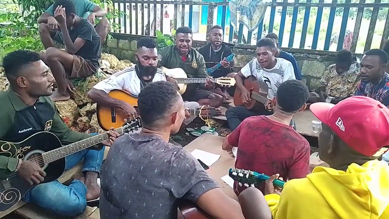 lagu bahasa  subu distirik apawer hulu 😘🥰🥰😘