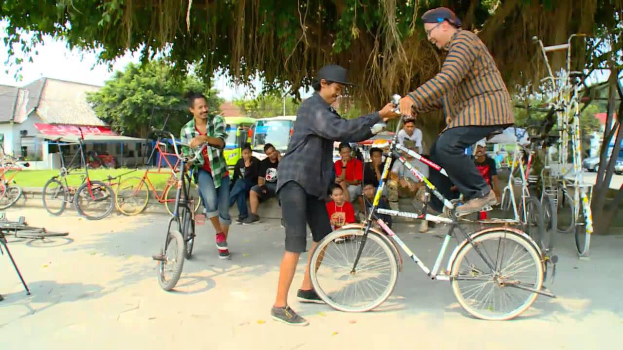 IMS - Mas Febry Naik Sepeda Tinggi di Jogja