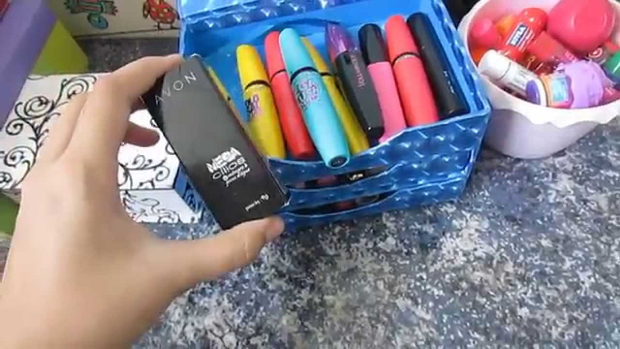 Minha mini coleção de maquiagem :B