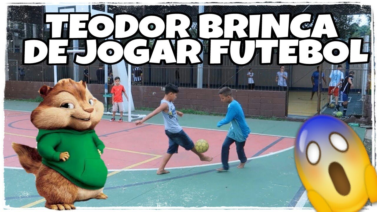 TEODOR JOGANDO RACH&Atilde;O - ELE BRINCA DE JOGAR FUTEBOL