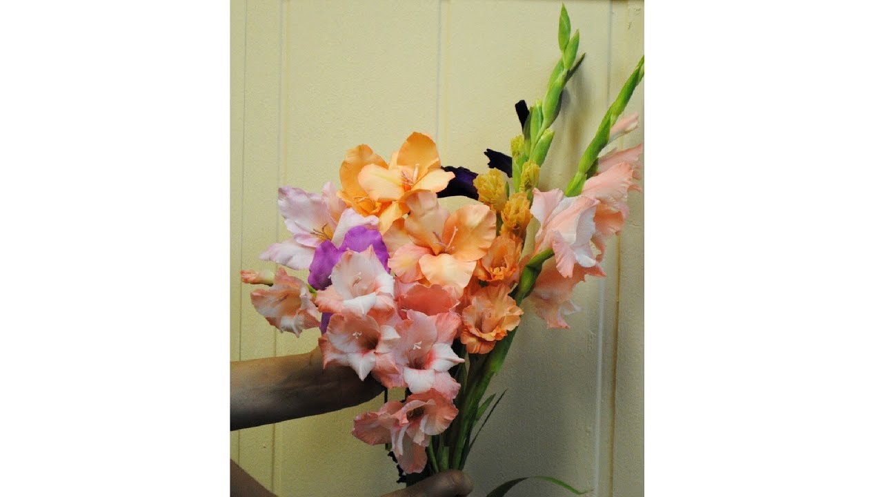 Мастер-класс по изготовлению цветов из фоамирана