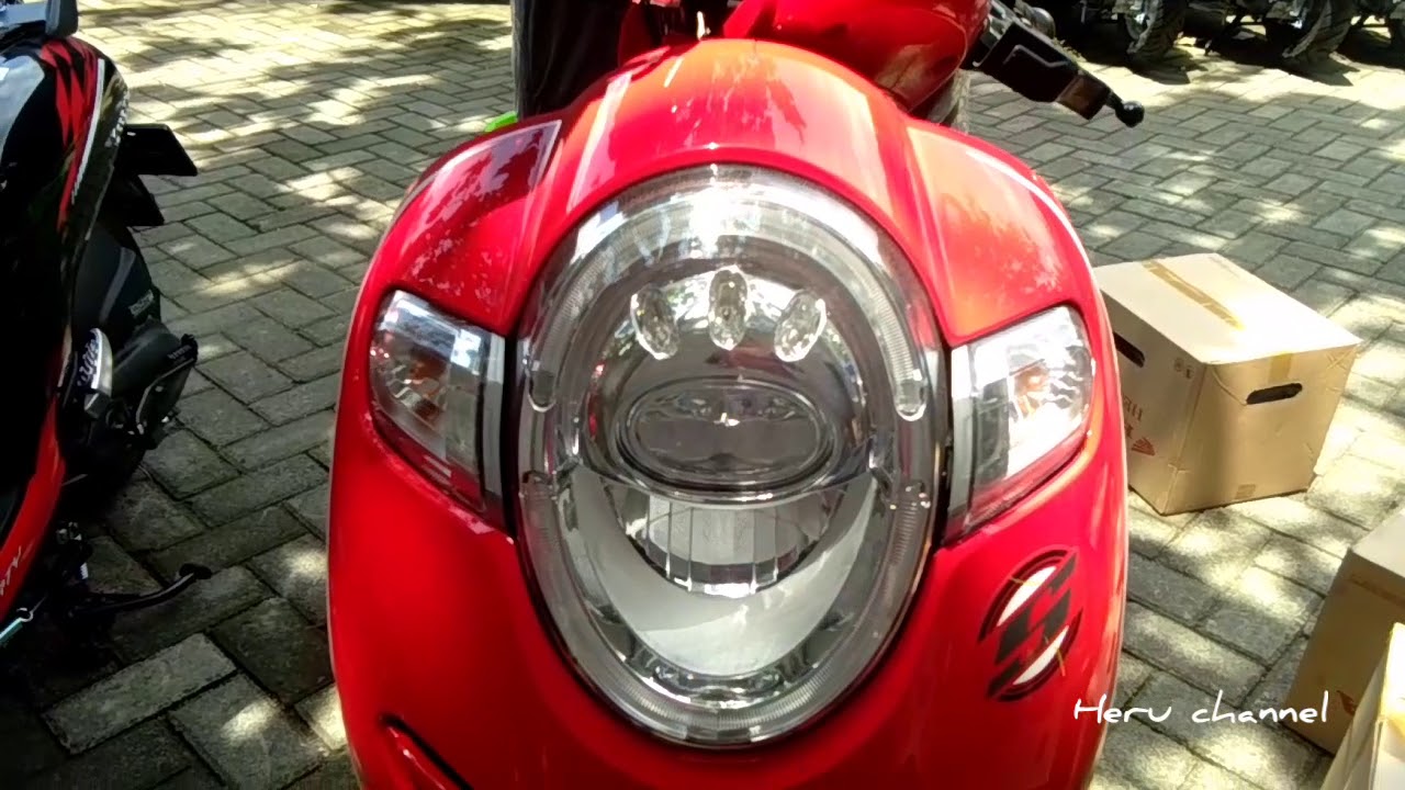Full Details Honda Scoopy Sporty Red 2018