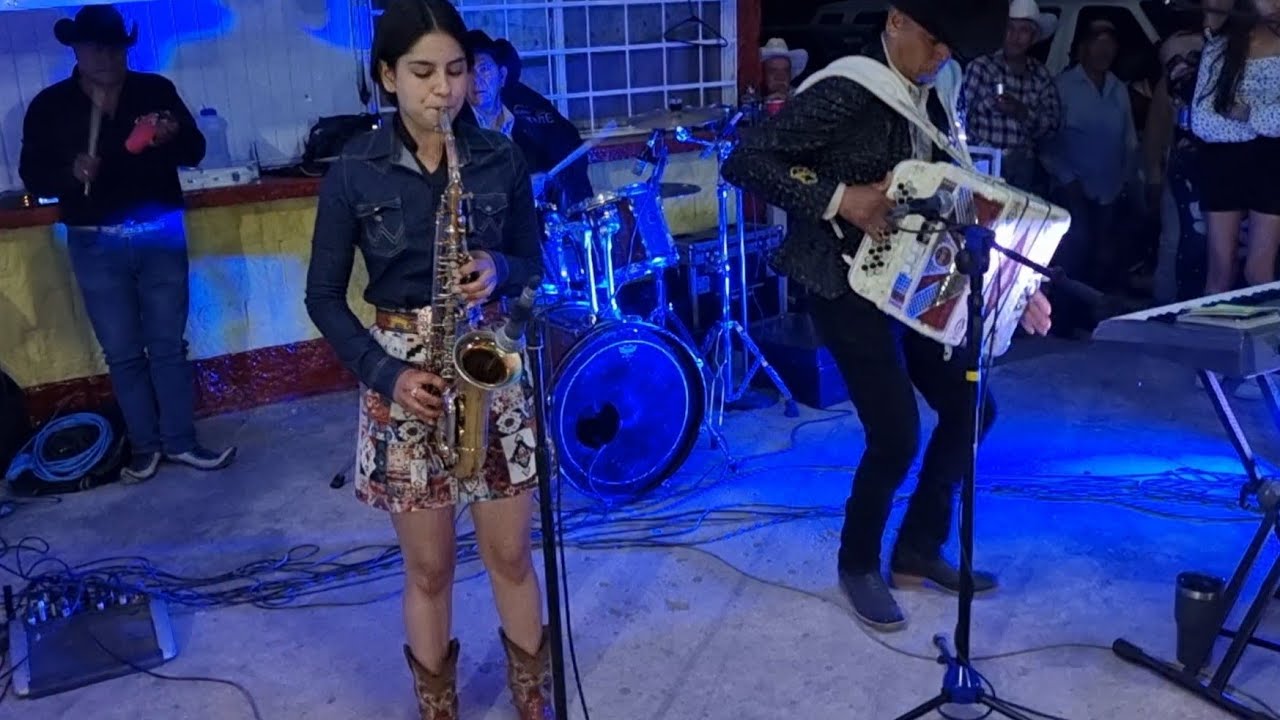 que bien toca el sax la chica de Nuevo Horizonte