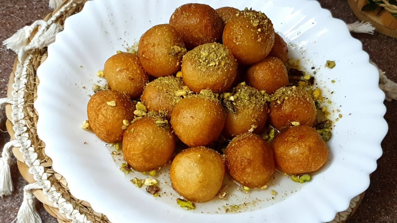 كرات الحلى (لقمة القاضي)بخبز التوست سهلة وبسيطة