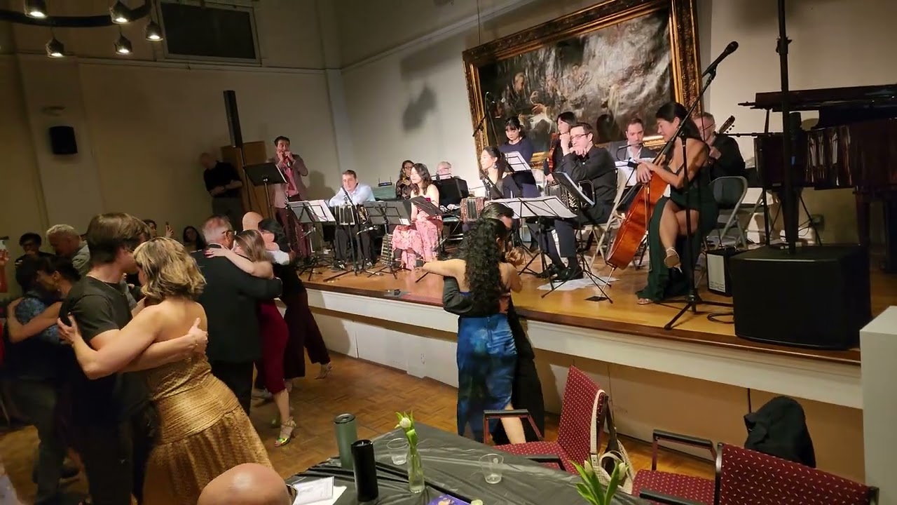 Argentine tango music (Harmonica): Barrio Tango Orchestra -  El llor&oacute;n