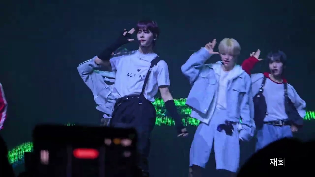 250302 CHK CHK BOOM (STRAY KIDS COVER) [NEXZ 1ST FAN MEETING 2]