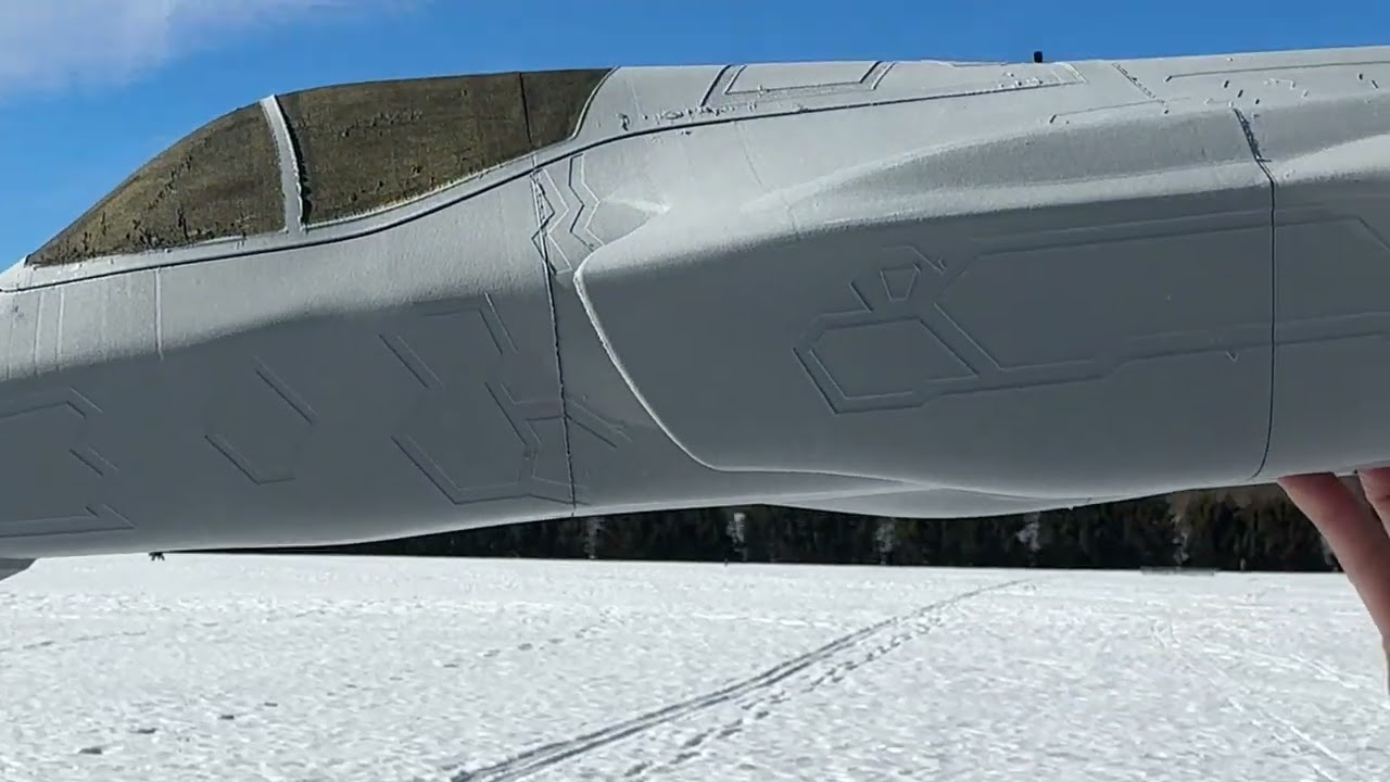 Совершенно новый гибридный самолет F-35