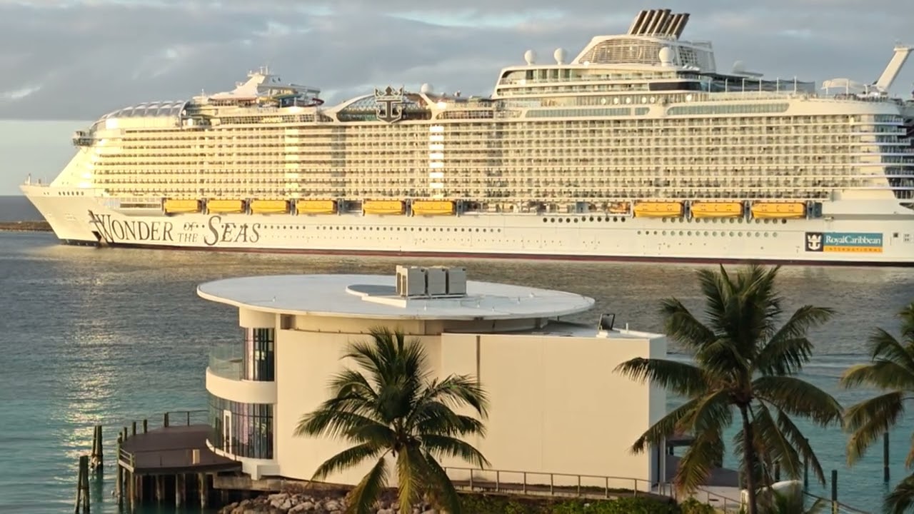 Wonder of the Seas leaving the port of Nassau, Bahamas 