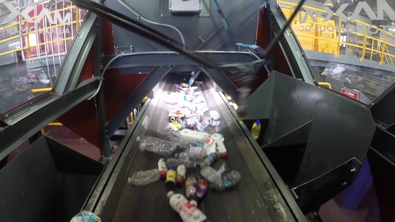 Why Robots Are Better Than Humans At Recycling