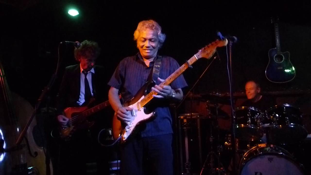 BARRELHOUSE NL Guus Laporte (Solo) 16 september 2016 @ Bluescafe Apeldoorn NL 08