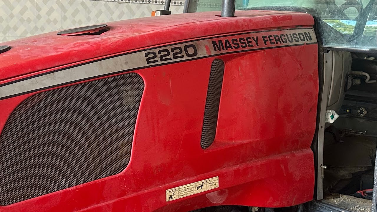 Massey Ferguson 2220 xe bãi