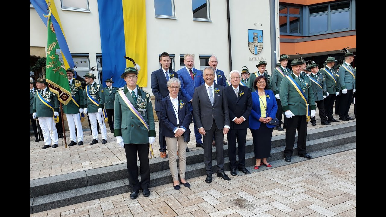 Schützenfest 1.Tag Freitag, den 12.07.2024 Tag der Majestäten  - Rathaus -    Video Hubert Meiners