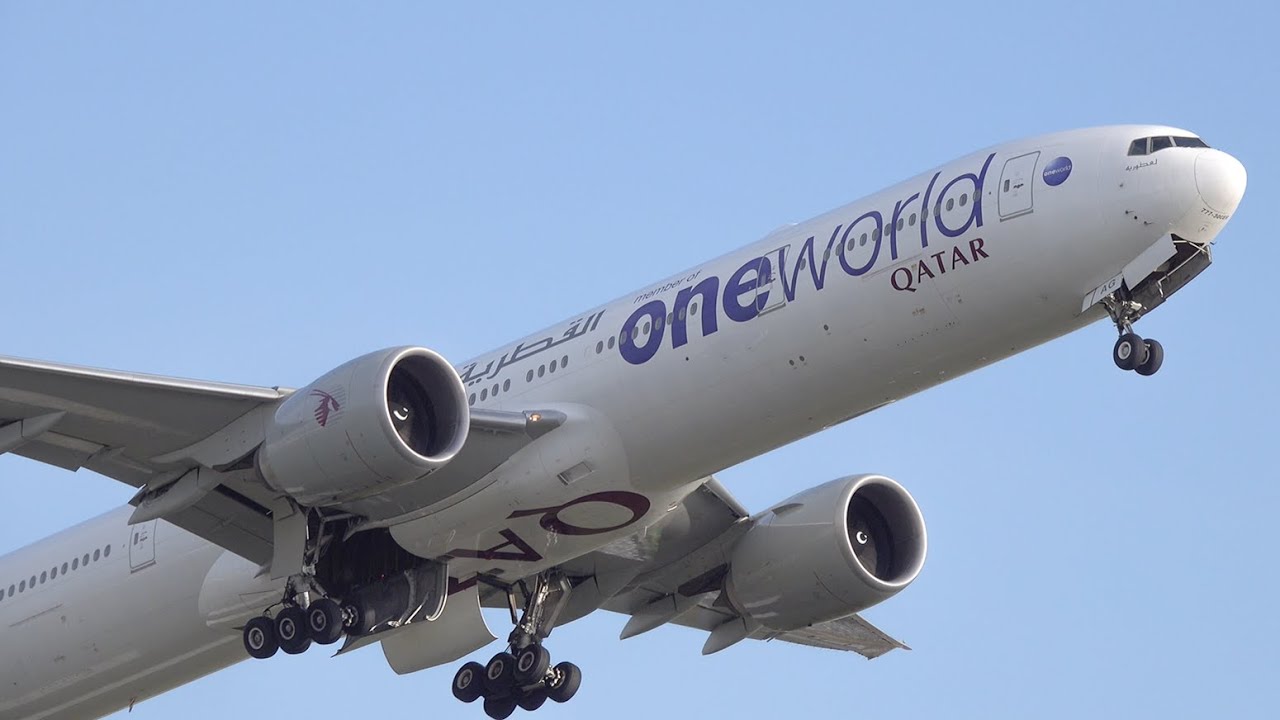 (4K) MAGNIFICENT Winter Departures | Plane Spotting at Amsterdam Airport Schiphol