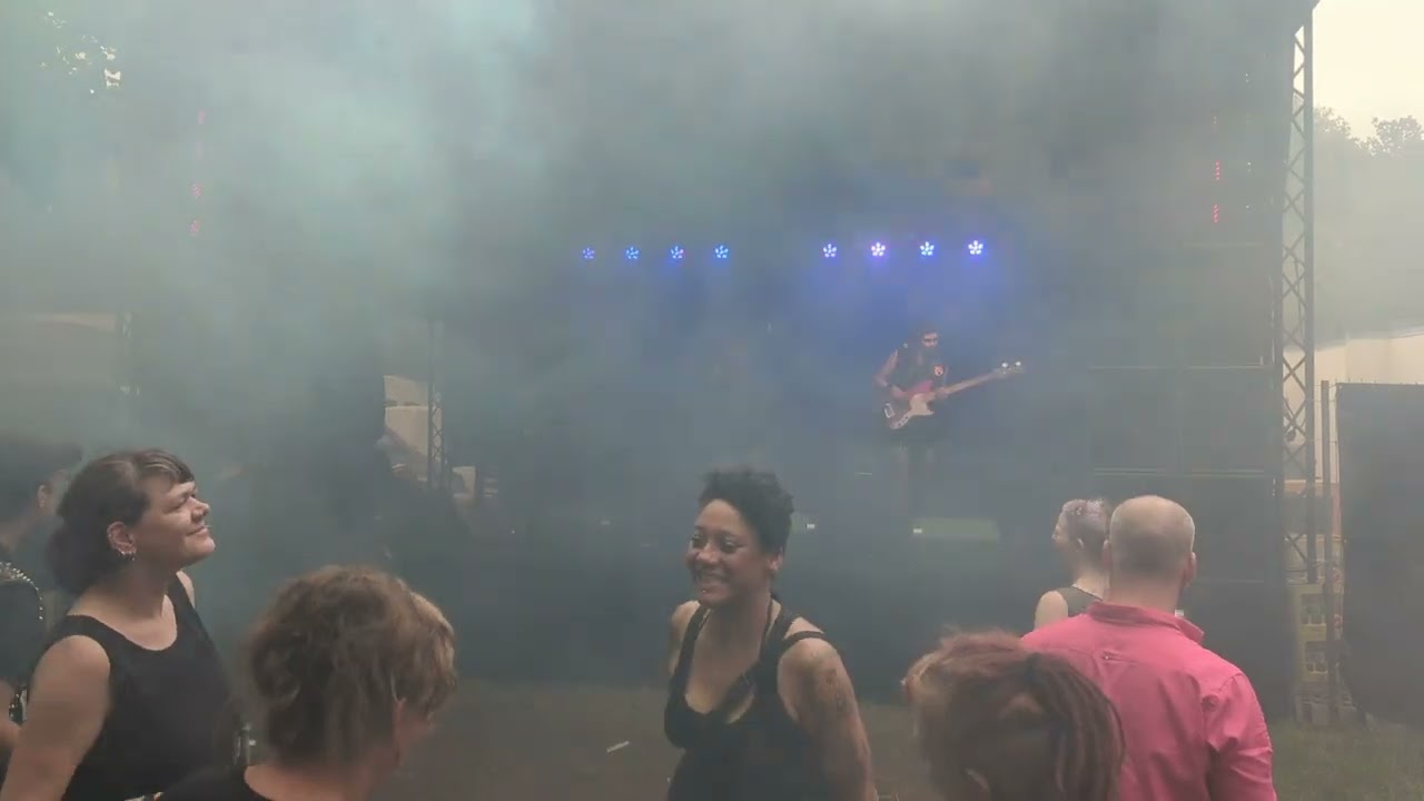Sommerschlacht 12.08.2023 - Catbiteback - Hinterm Vorhang (Live)