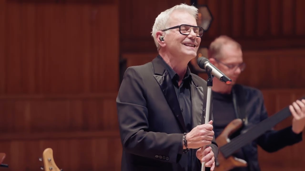 KONCERT ROBERT JANOWSKI ACOUSTIC LIVE odbył się w FILHARMONII POMORSKIEJ w  BYDGOSZCZY 19.10.2024r.