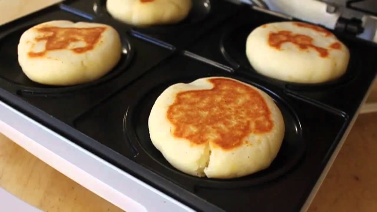Cream Cheese Arepas - Arepas Maker Test - Breakfast Arepas Recipe