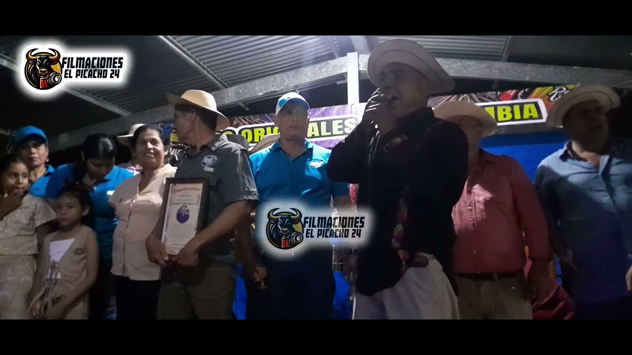 Torrente para cantarle al Homenajeado /Gallino américa fiesta de Kendy Atención y flia 