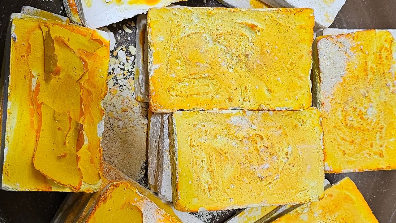 Sunshine Yellow multi-texture gym chalk bars