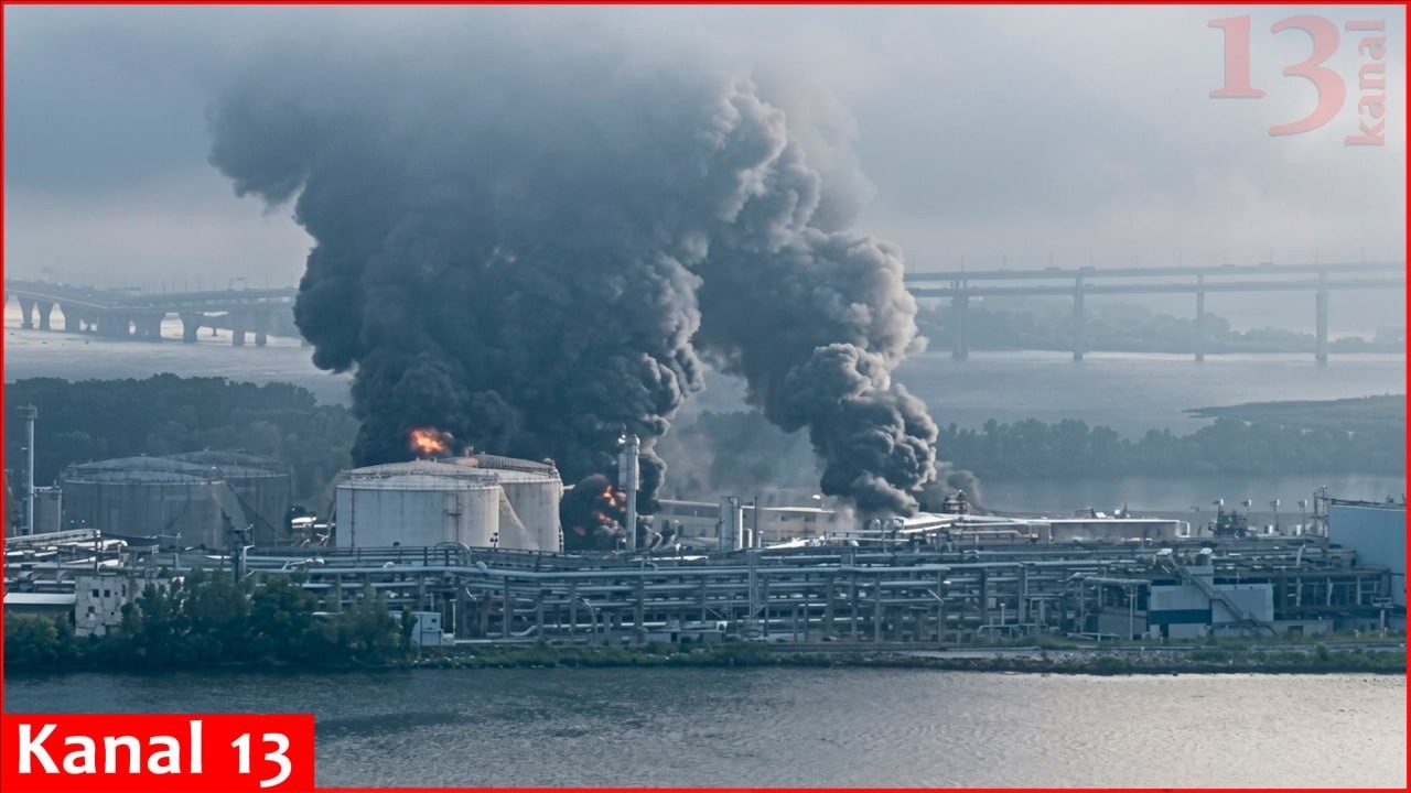 Серия взрывов в Санкт-Петербурге после атак дронов: попадания по нефтетерминалу и порту