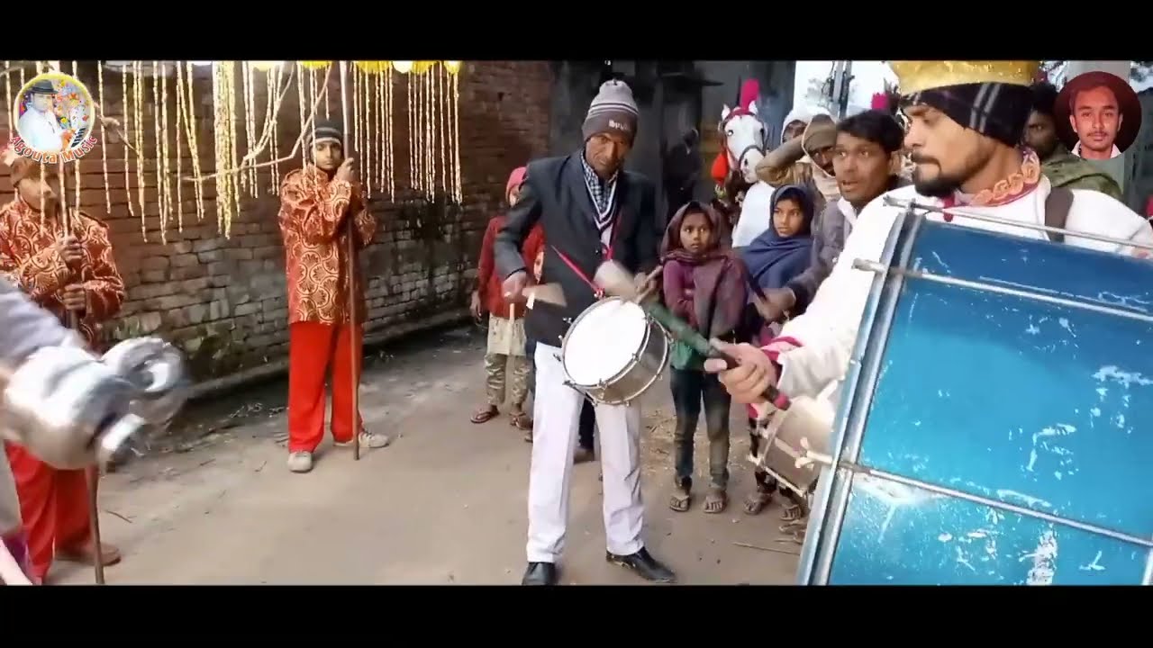 खिचमा सूट पहनकर चाली |