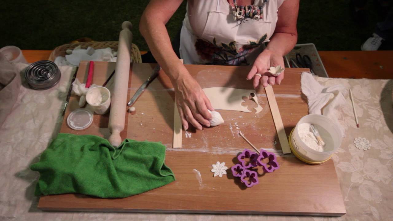 KREATIV - come fare un fiore di porcellana