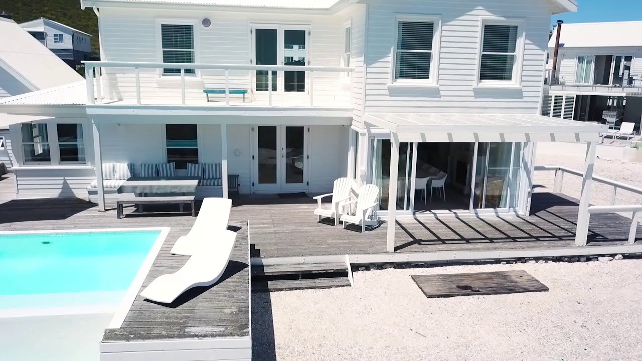 Pearl Bay - Beach House Collection